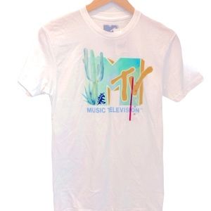 NWT MTV graphic shirt